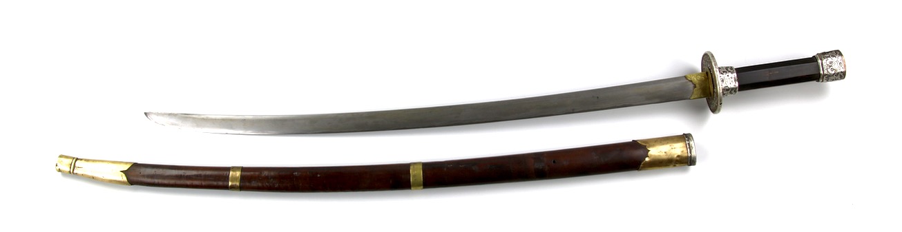 An exceptional antique Vietnamese sword. Peter Dekker - www.mandarinmansion.com