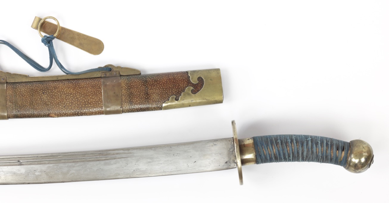 A good antique Chinese standard military pattern saber, Qing dynasty, mid 19th century.