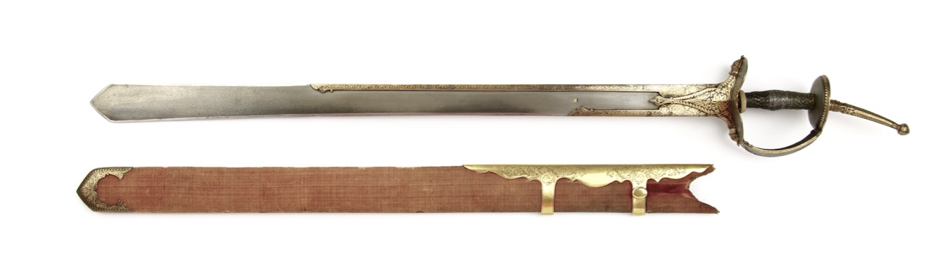 Indian Khanda with wootz handle and fine wootz blade. Lavishly decorated with gold.