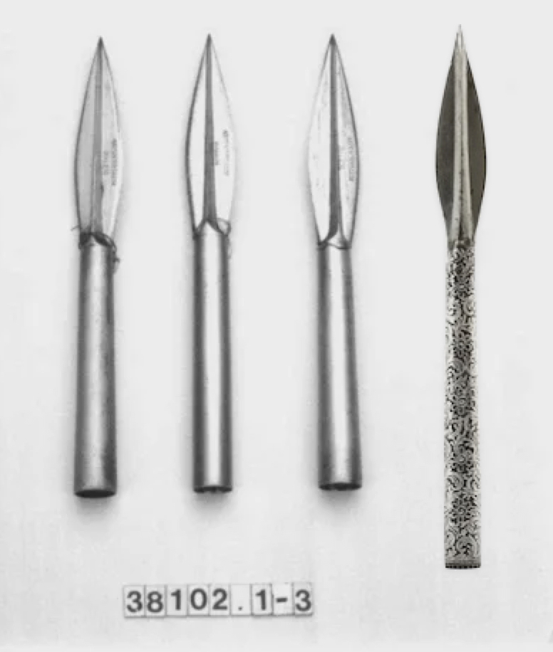 An Indian javelin head compared to three in the Royal Collection