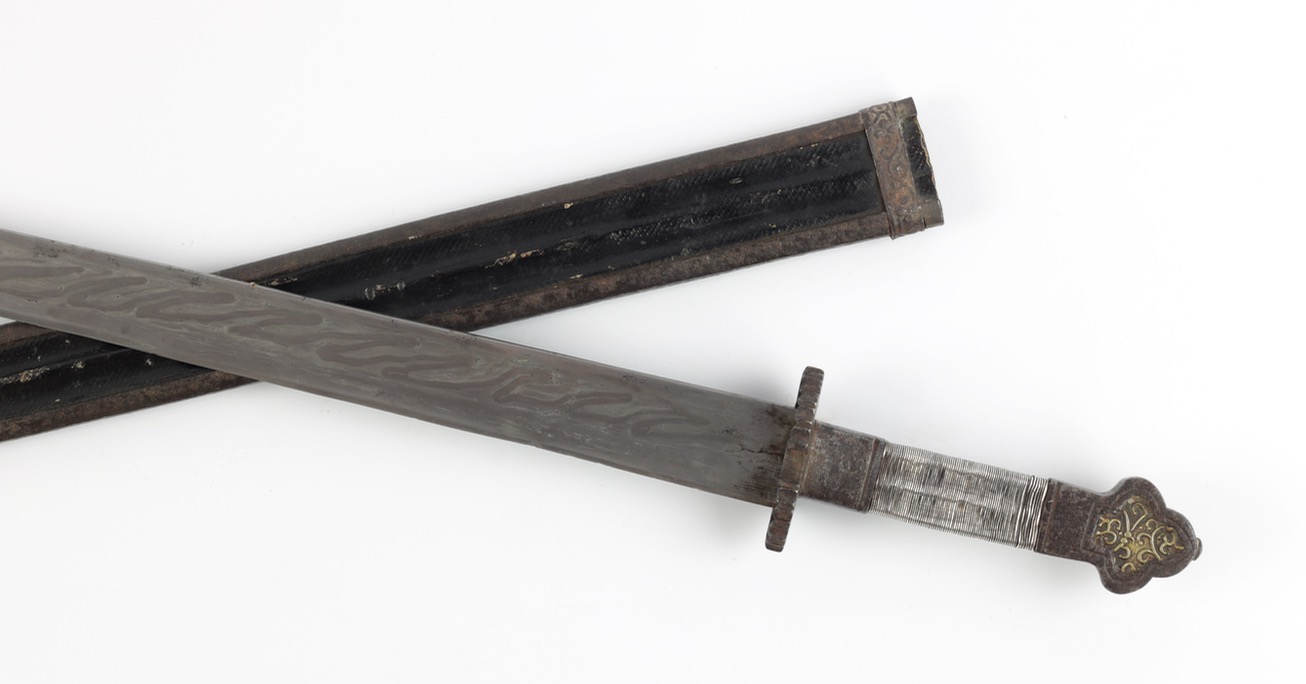 A rare Tibetan shortsword with rare pattern in its forged blade called ce rong